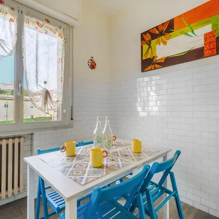 Casa A 2 Passi Dal Lago, Con Parcheggio Lejlighed Angera